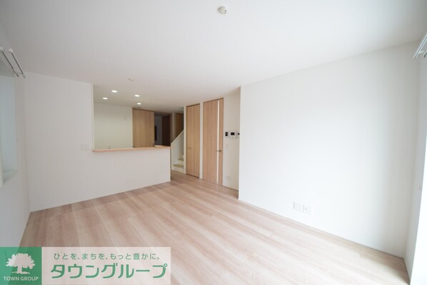 大野町2丁目戸建貸家の物件内観写真